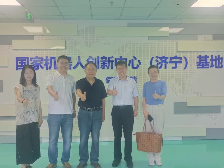濟(jì)寧市領(lǐng)導(dǎo)一行深入中科伺易，共探智能制造新篇章